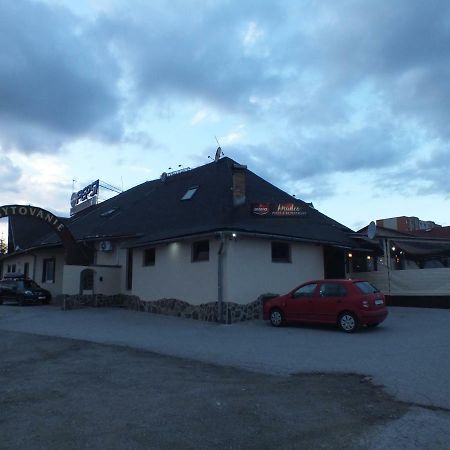 Fan Fan Penzión Rožňava Exterior foto